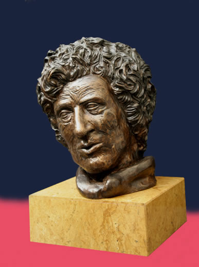 ENID BERTRAND - 2007 - bronze portrait - 16 cm, with pedestal 20 cm - edition of 8